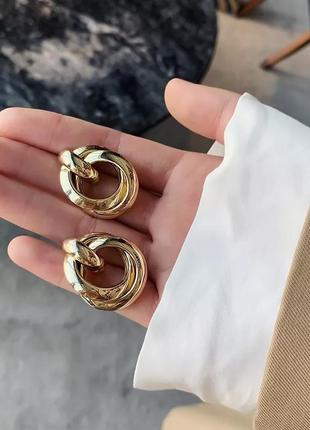 Круглые золотистые серьги кольца круглые двуйные серьги кольца