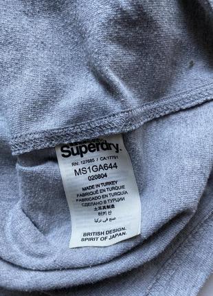 Сіра футболка superdry з принтом3 фото