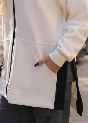 Спортивная кофта на флисе на молнии с капюшоном удлиненная с разрезами по бокам...