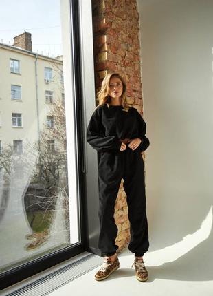 Стильный женский трендовый черный костюм комплект двойка 2 вельвет в рубчик кофта с брюками.8 фото