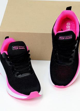 Кросівки жіночі чорні з рожевим текстильні в сітку легкі зручні4 фото