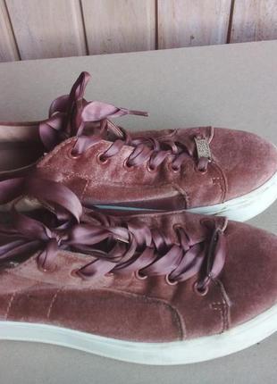 Бархатные брендоые слипоны