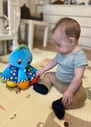 Большой музыкальный осьминог lamaze