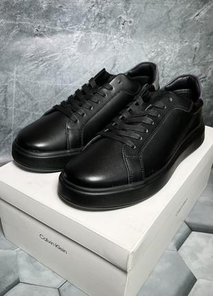 Шкіряні кросівки calvin klein low top lace up pet колір чорний hm0hm012883 фото