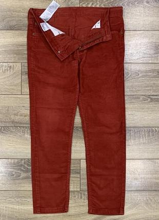 Вельветовые джинсы levi’s. яркие брюки levis.4 фото