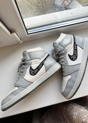 Кроссовки кожа баскетбольные nike air jordan 1 x dior размер 43 27,5 см , номерные из кожи !