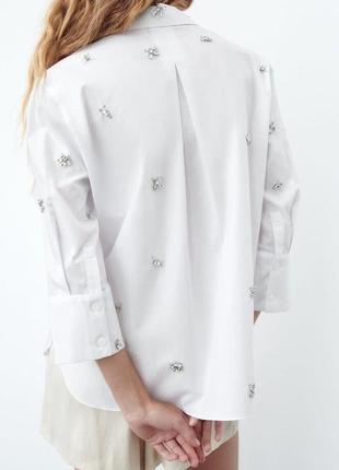 Сорочка zw collection із вишивкою та стразами рубашка оверсайз вільний крій базова біла з попліна бавовна4 фото