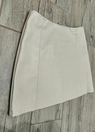Юбка primark с кожей зам.бежевая, мини.44 размер.