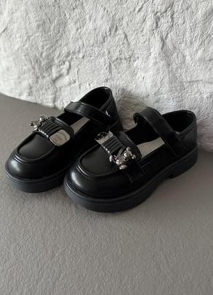 Туфлі чорні дівчачі туфельки3 фото