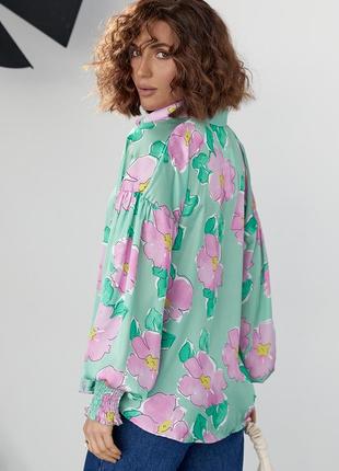 Шелковая блуза на пуговицах с узором в цветы3 фото