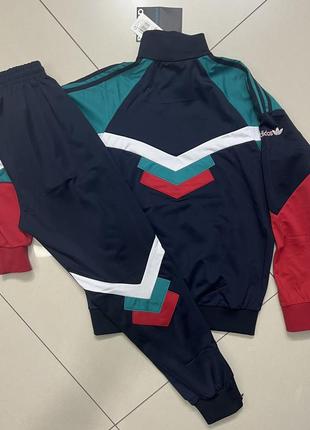 Костюм чоловічий адідас сальвадор