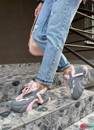 Женские стильные кроссовки на платформе5 фото