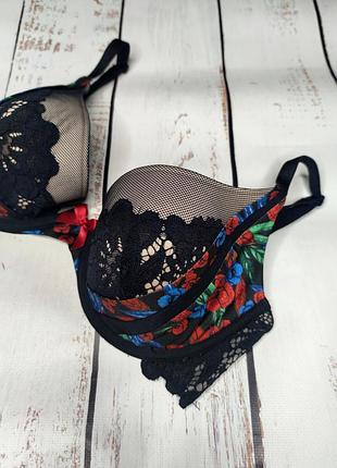 Бюстгальтер