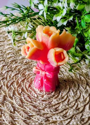 Мило ручної роботи букет тюльпанів з рослинними та ефірними оліями2 фото