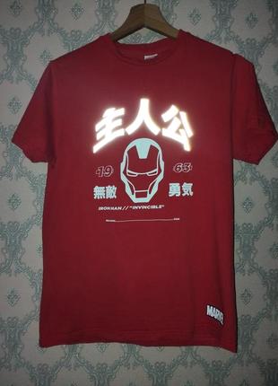 Червона футболка marvel iron man чоловіча1 фото