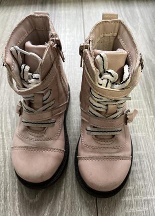 Carters взуття для дівчинки2 фото