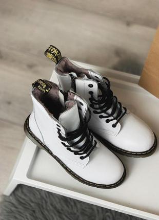 Женские ботинки dr martens white / black2 фото