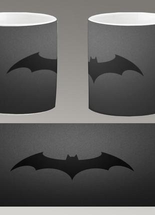 Чашка белая керамическая "бэтмен логотип" batman logo ост