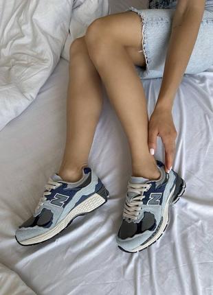 Жіночі шкіряні кросівки new balance 2002r white blue нью беланс 20025 фото