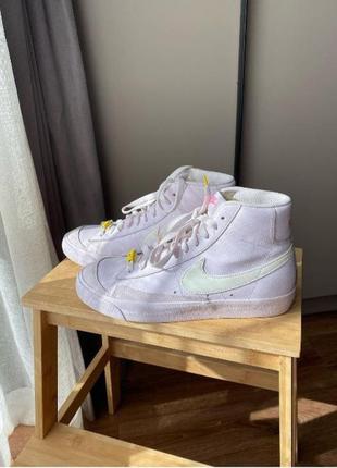 Крутые кроссовки nike blazer