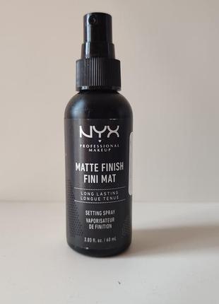 Спрей фиксатор для макияжа nyx professional makeup matte finish long lasting setting spray