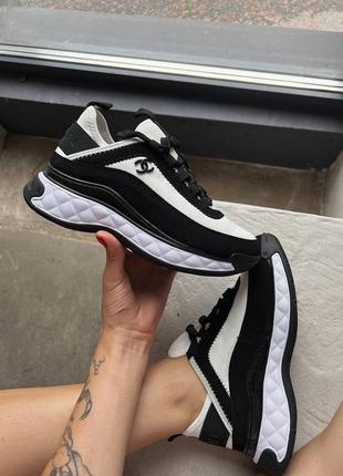 Жіночі шкіряні кросівки chanel sneakers black/white шанель кросівки текстиль + шкіра наложка