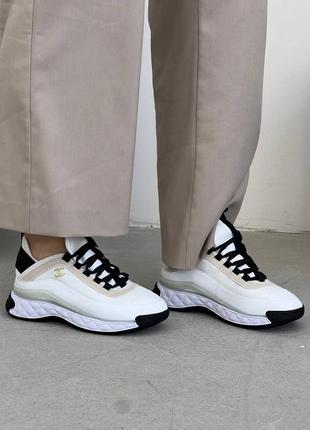 Жіночі шкіряні кросівки chanel sneakers black/white шанель кросівки текстиль + шкіра наложка3 фото