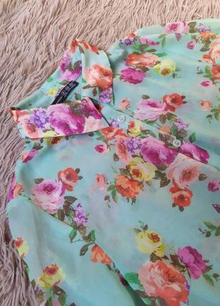 Мятная цветочная блузка2 фото