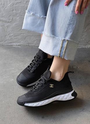 Жіночі шкіряні кросівки chanel sneakers black/white шанель кросівки текстиль + шкіра наложка1 фото