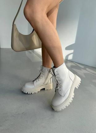 Жіночі зимові ботинки з натуральної шкіри2 фото