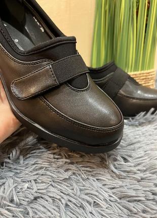 Туфлі жіночі туфлі на низькому каблуку8 фото