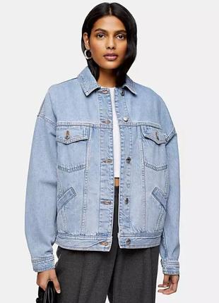 Стильна жіноча джинсова куртка від topshop, розмір наш 42-46(34 євро)