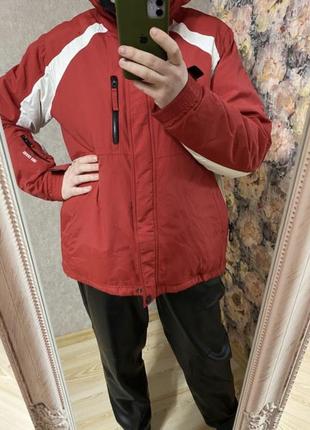 Тёплая спортивная лыжная куртка 50-52