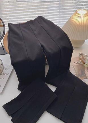 Стильні розкльошені брюки в чорному кольорі, спереду з розрізами, на високій талії❤️,штаны клеш3 фото