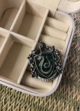 Металевий значок (пін) факультет slytherin