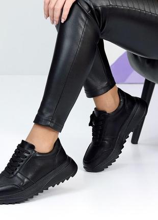 Молодежные легкие весенние женские кроссовки, натуральная кожа черные в размерах 36,37,39,40,41,38,5 фото