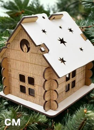 Дерев'яна коробка будиночок 11 см подарункова скринька для цукерок новорічного подарунка дім з дерева лдвп1 фото