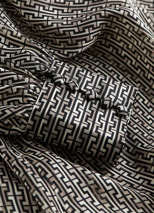 Монохромная атласная блуза aussi h&m  l( 46-48)4 фото