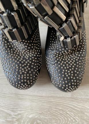 Эксклюзивные черные кожаные ботинки в стиле панк рок10 фото