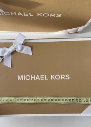 Подарункова коробка michael kors, майкл корс оригінал2 фото