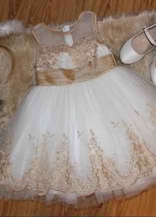 Комплект: нарядное платье, туфли и обруч