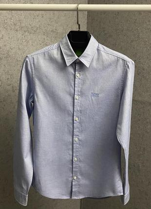 Голубая рубашка от бренда hugo boss1 фото