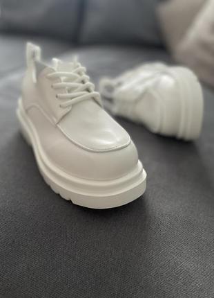 Туфлі білі розмір 41-25,5 см5 фото