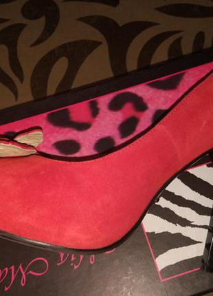 Шикарные красные туфли2 фото