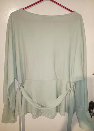 Нарядная,трикотажная-стрейч,мятная блузка с жемчугом и поясом,батал,shein2 фото