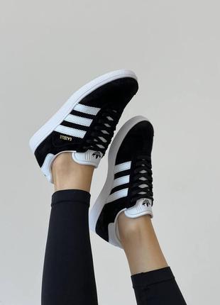 Жіночі замшеві кросівки adidas gazelle black/white адідас газелі2 фото