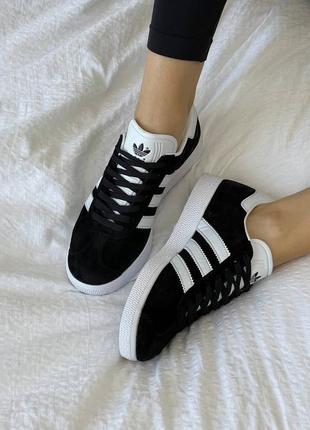 Жіночі замшеві кросівки adidas gazelle black/white адідас газелі6 фото