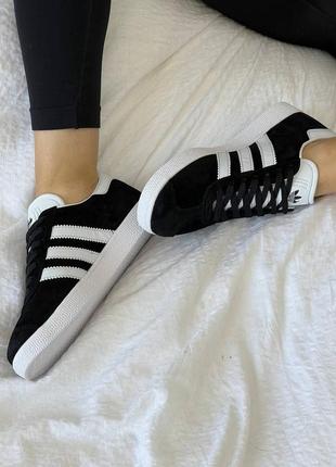 Жіночі замшеві кросівки adidas gazelle black/white адідас газелі3 фото