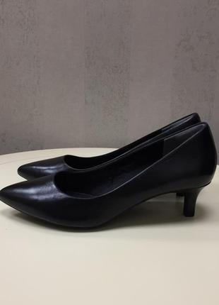 Женские туфли rockport, новые, кожа, оригинал, размер 39.2 фото
