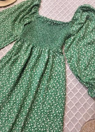 Зеленое натуральное миди платье с объёмным рукавом2 фото